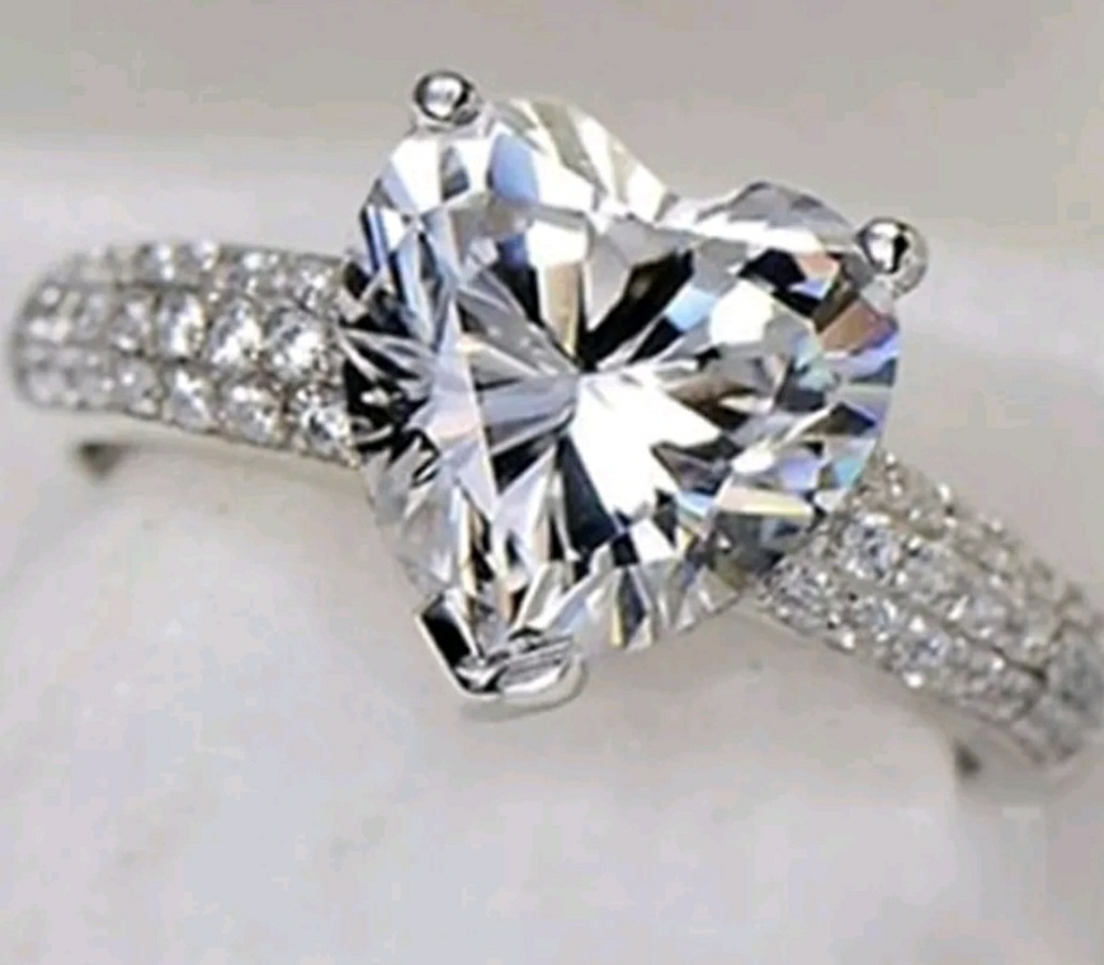 Heart Shape Elegant 925 sterling silver  ring - Picture 2 of 5